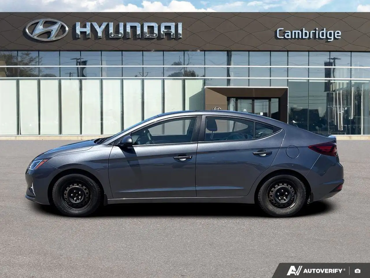 Hyundai ELANTRA fotografie Hyundai ELANTRA