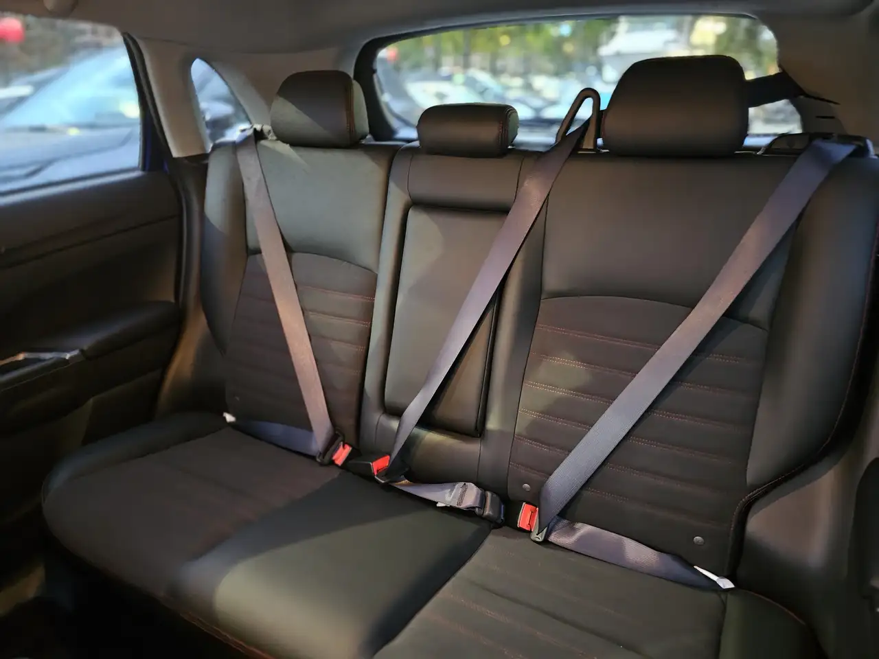 Mitsubishi RVR снимка Mitsubishi RVR