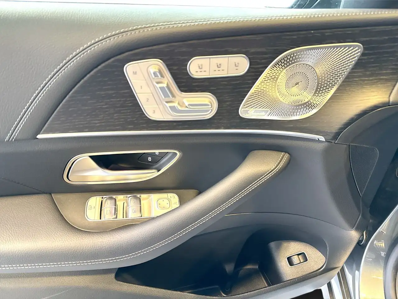 Mercedes-Benz GLE photo Mercedes-Benz GLE