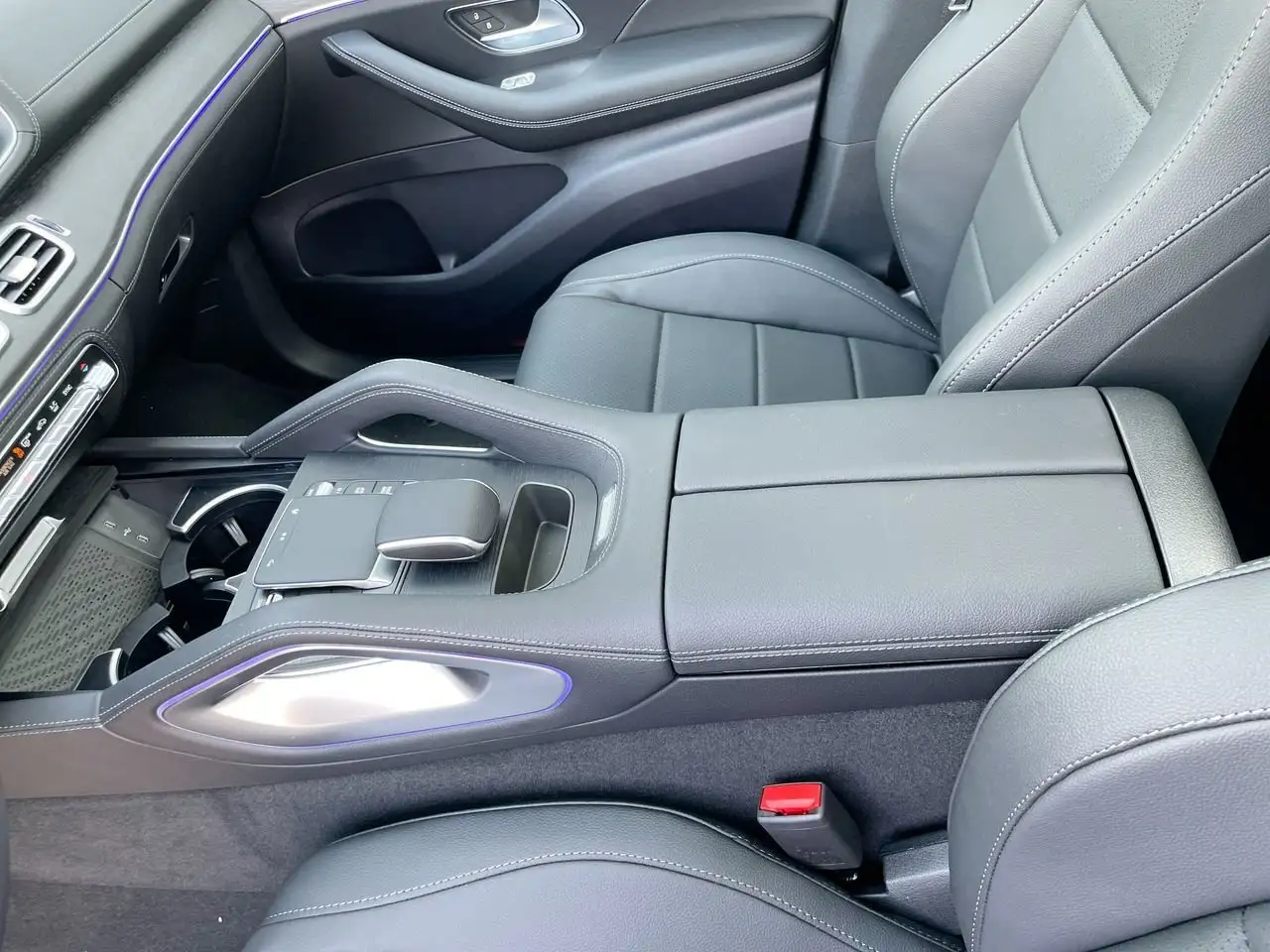 Mercedes-Benz GLE снимка Mercedes-Benz GLE