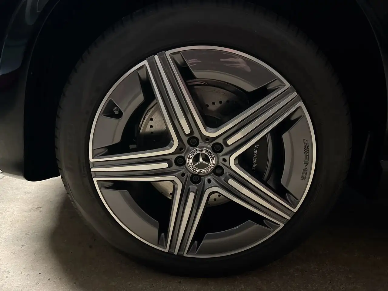 Mercedes-Benz GLE снимка Mercedes-Benz GLE