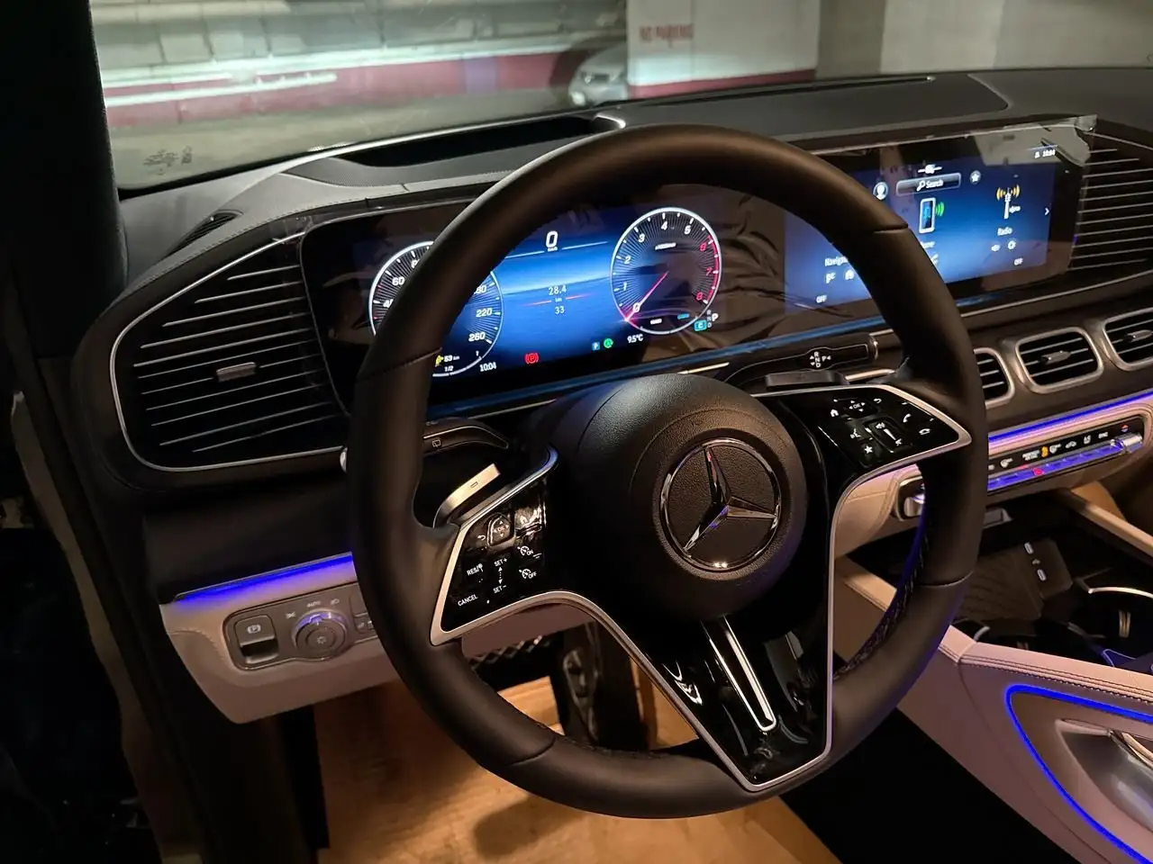 Mercedes-Benz GLE снимка Mercedes-Benz GLE