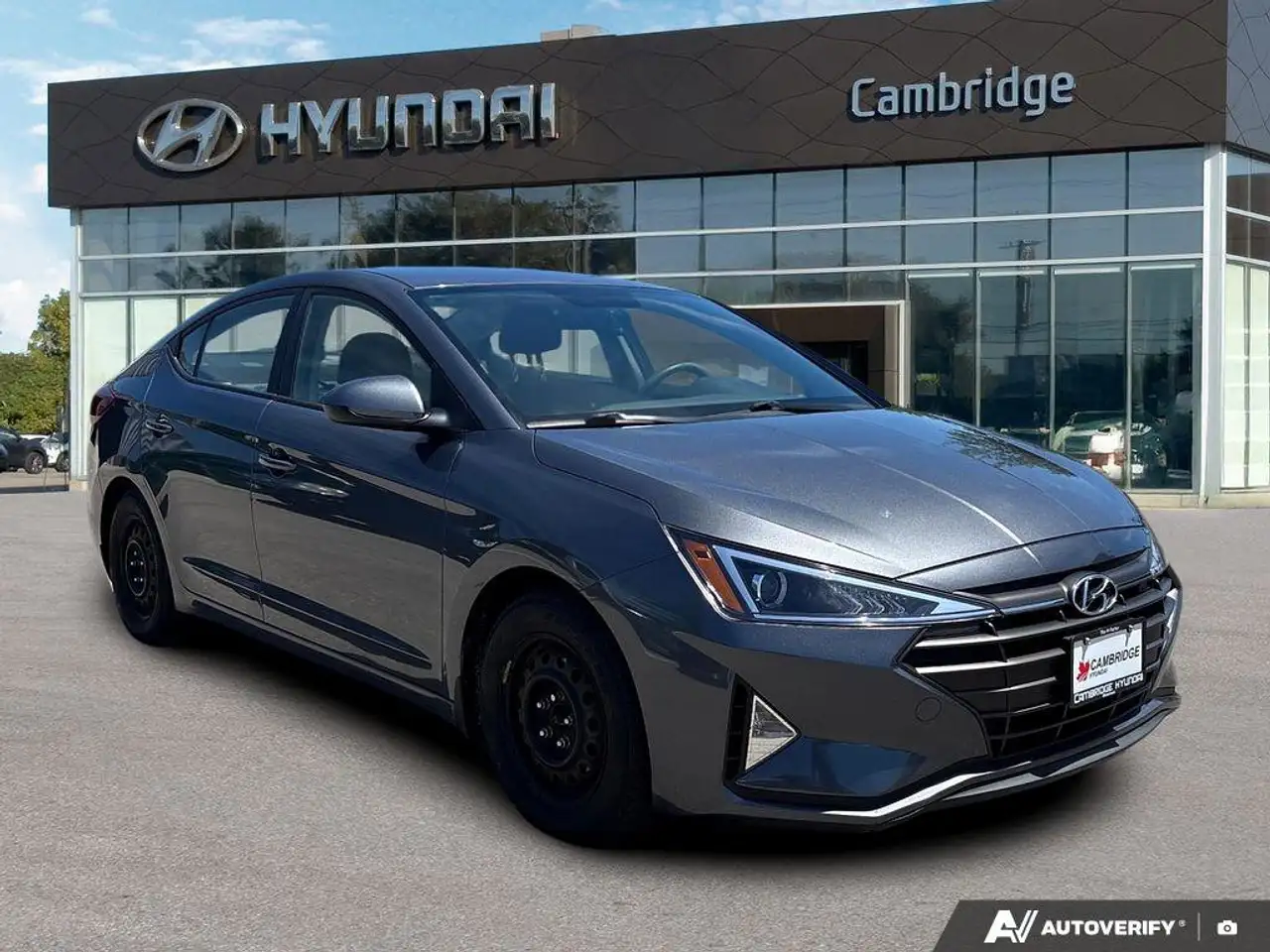 Hyundai ELANTRA fotografie Hyundai ELANTRA