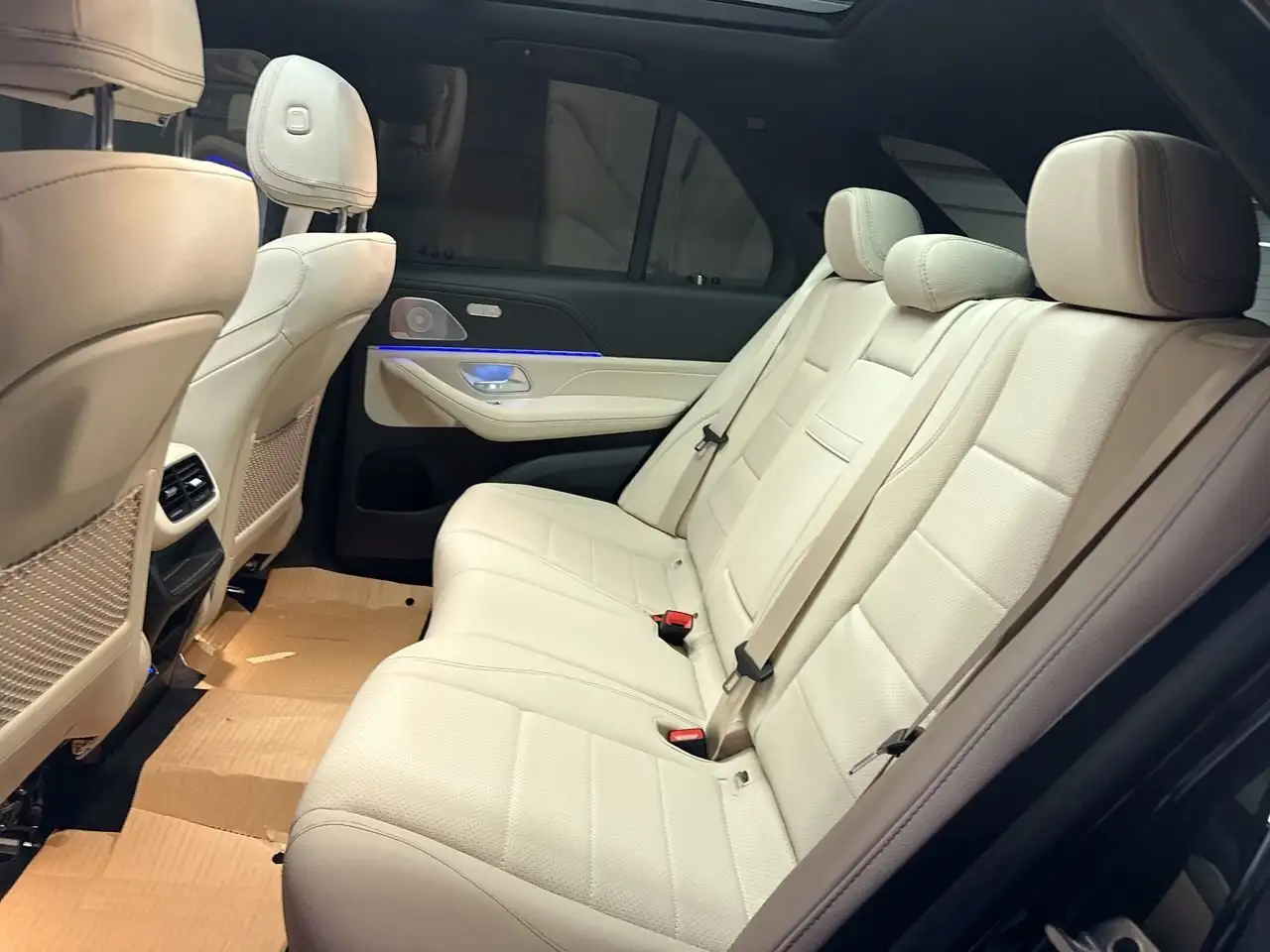 Mercedes-Benz GLE снимка Mercedes-Benz GLE