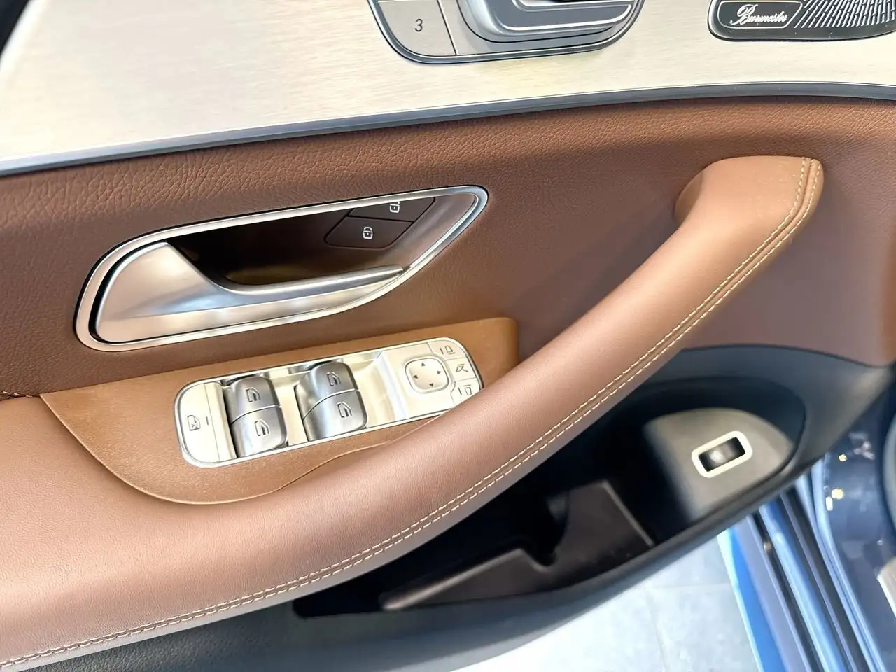 Mercedes-Benz GLE снимка Mercedes-Benz GLE