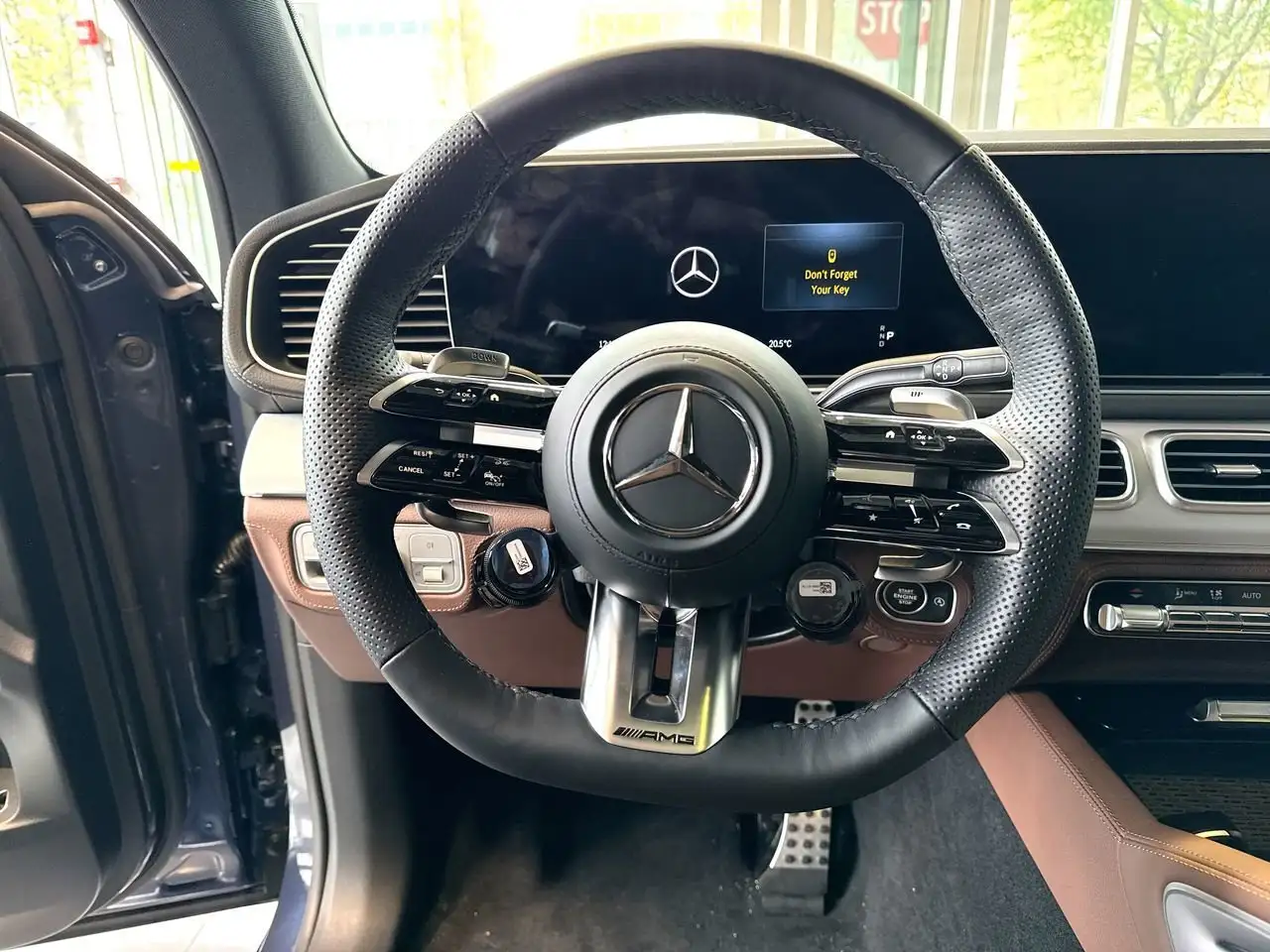 Mercedes-Benz GLE снимка Mercedes-Benz GLE