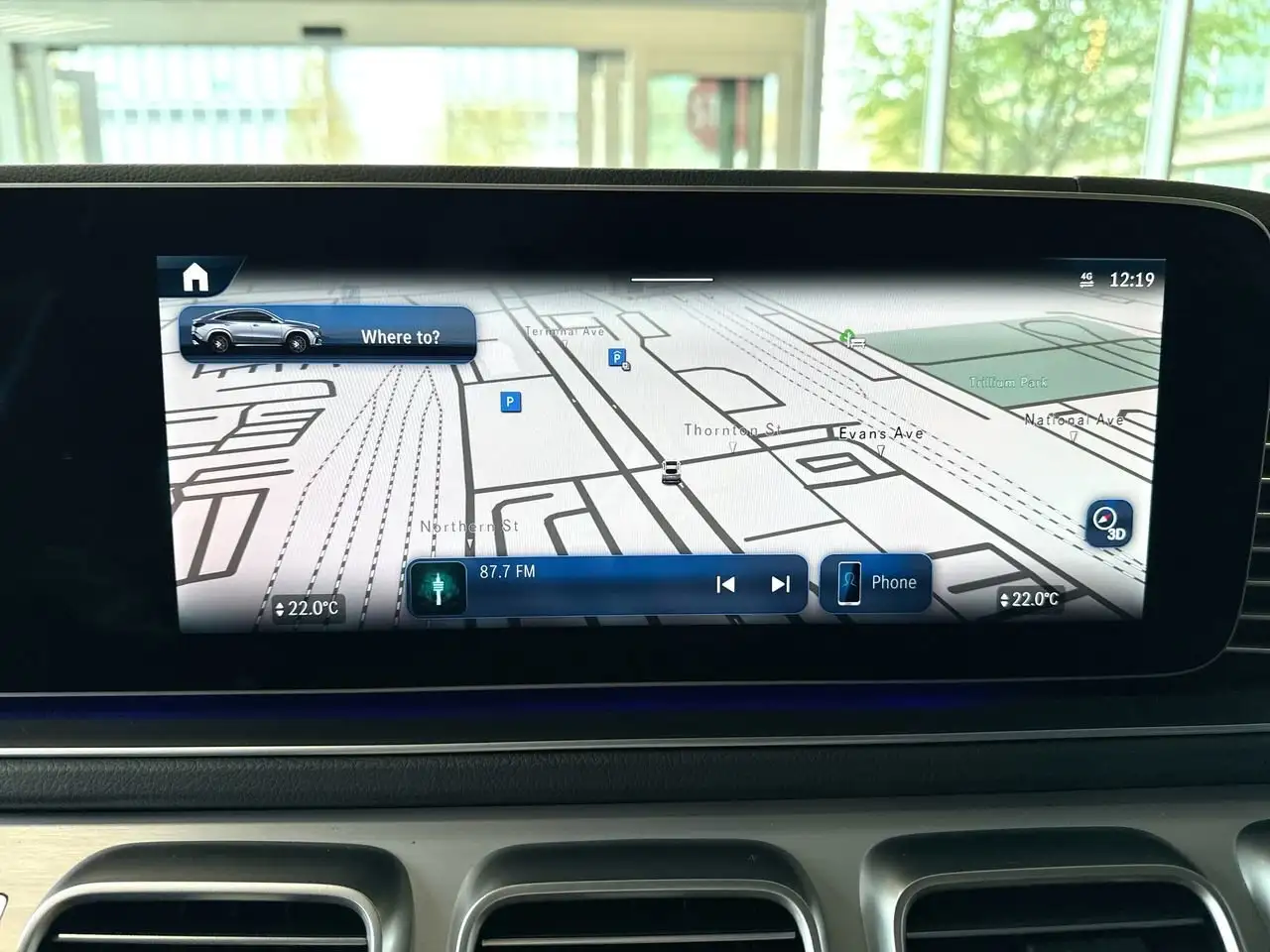 Mercedes-Benz GLE снимка Mercedes-Benz GLE