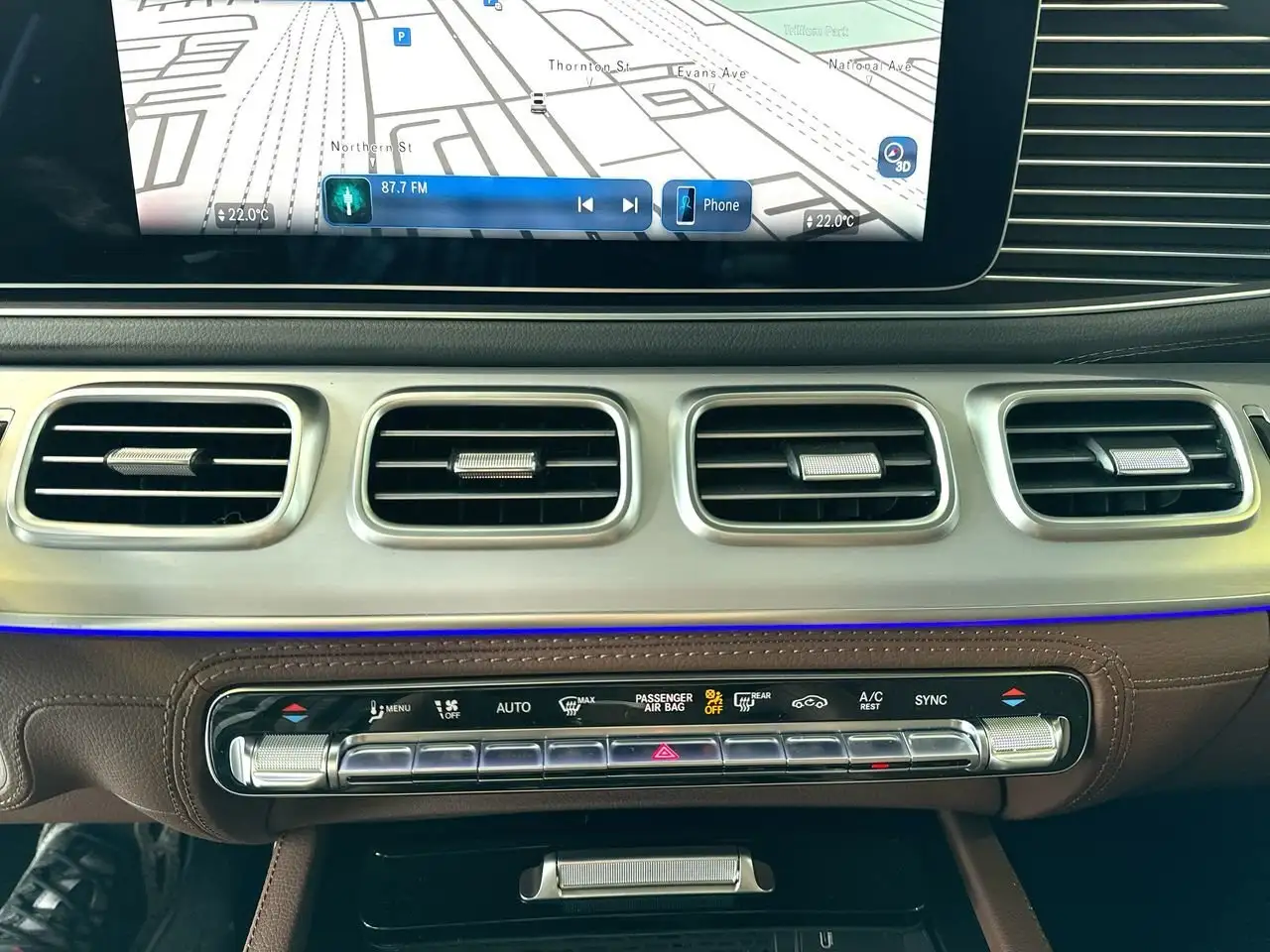 Mercedes-Benz GLE снимка Mercedes-Benz GLE