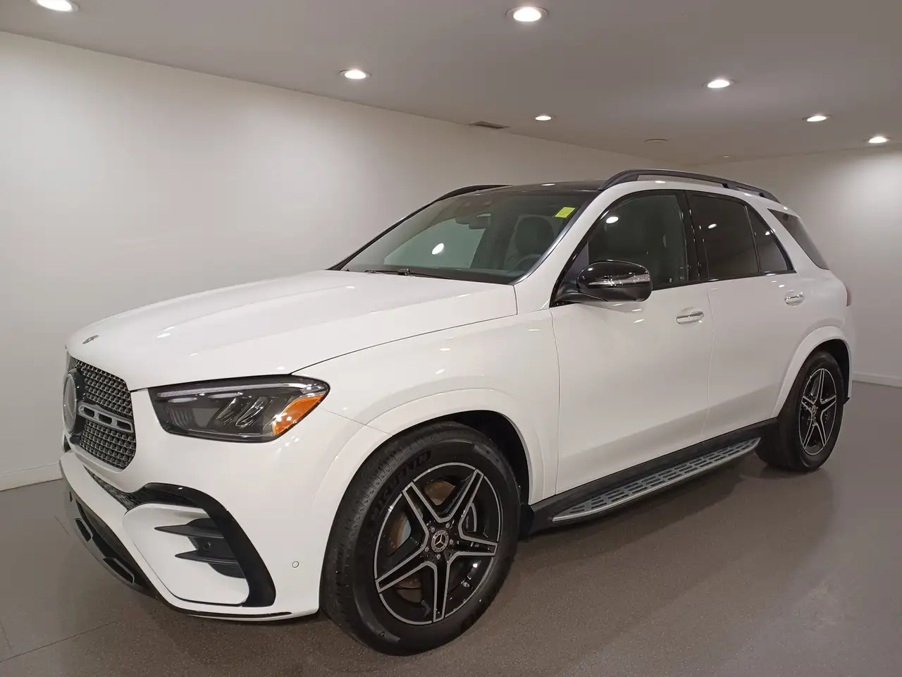 Mercedes-Benz GLE снимка Mercedes-Benz GLE