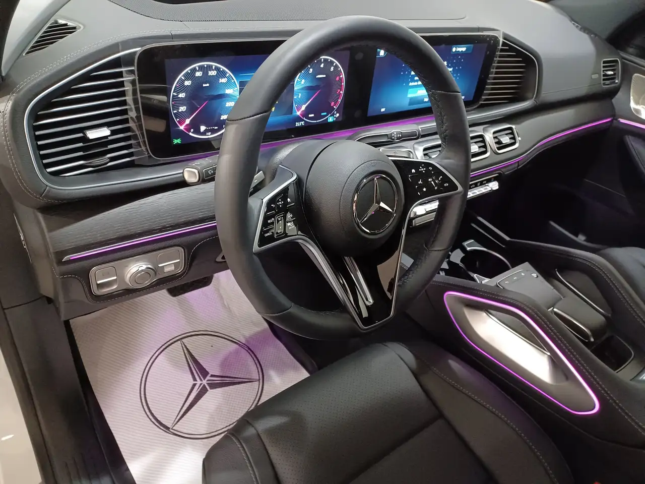 Mercedes-Benz GLE снимка Mercedes-Benz GLE