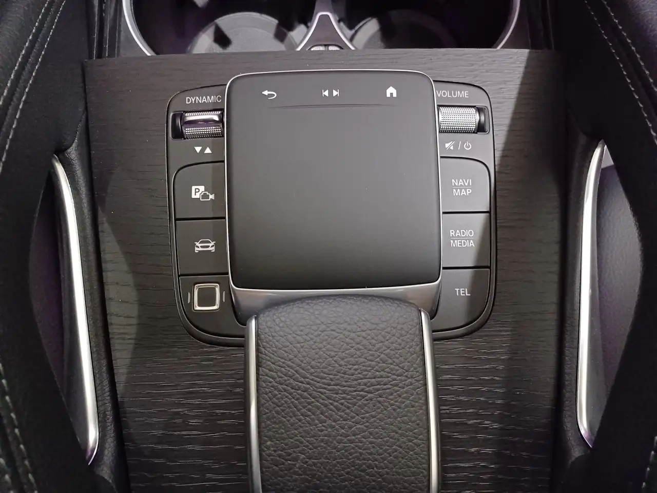 Mercedes-Benz GLE снимка Mercedes-Benz GLE