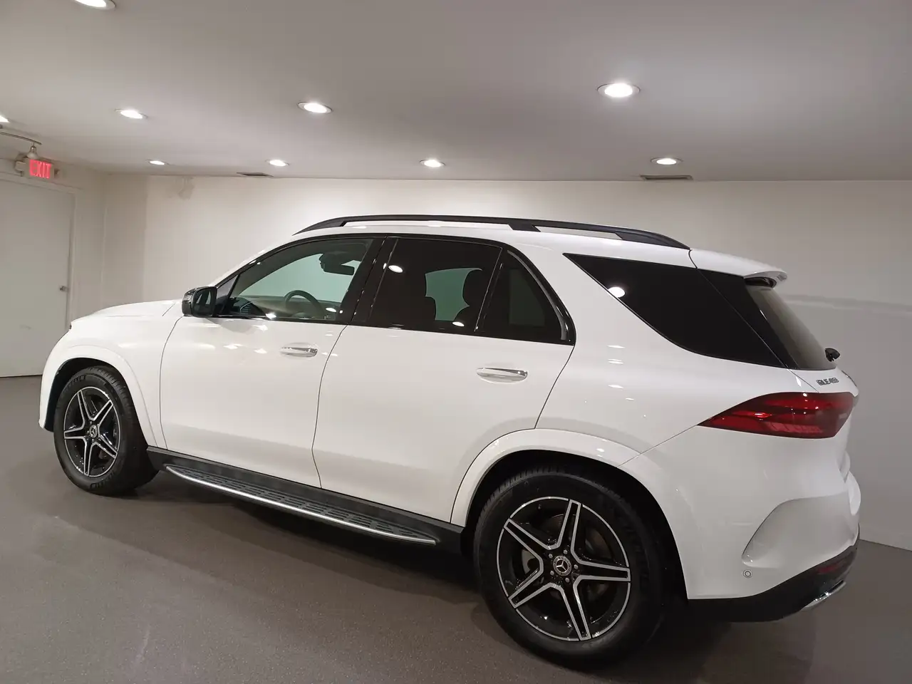 Mercedes-Benz GLE снимка Mercedes-Benz GLE