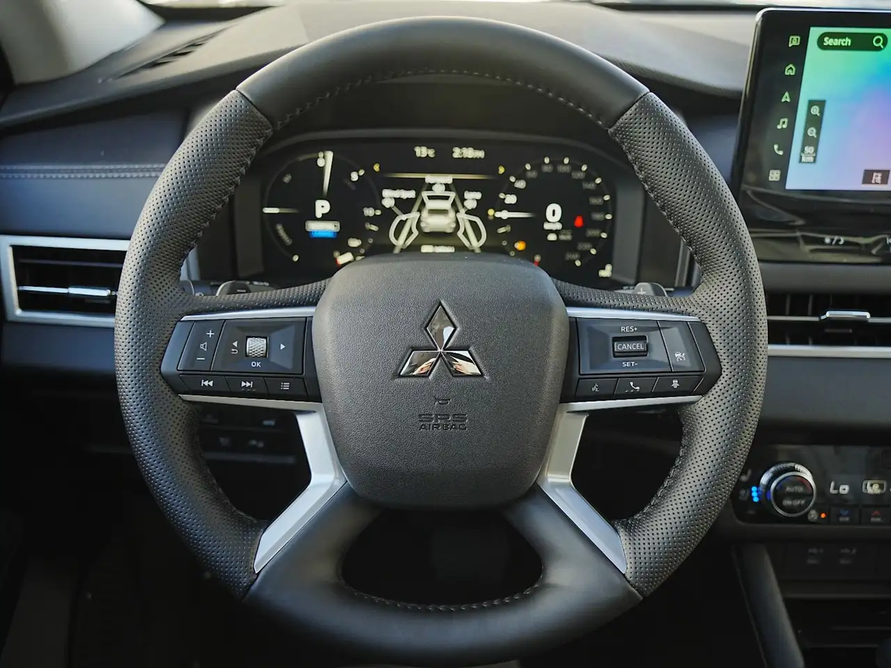 Mitsubishi Outlander photo Mitsubishi Outlander