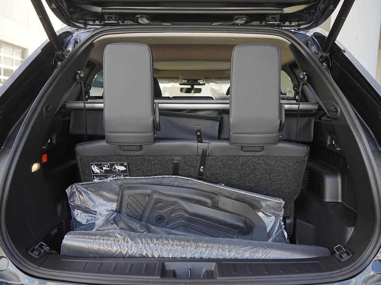 Mitsubishi Outlander photo Mitsubishi Outlander