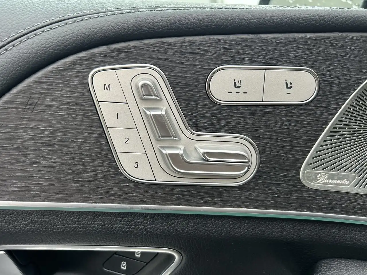 Mercedes-Benz GLE снимка Mercedes-Benz GLE