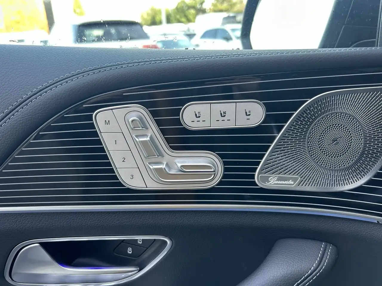 Mercedes-Benz GLE снимка Mercedes-Benz GLE
