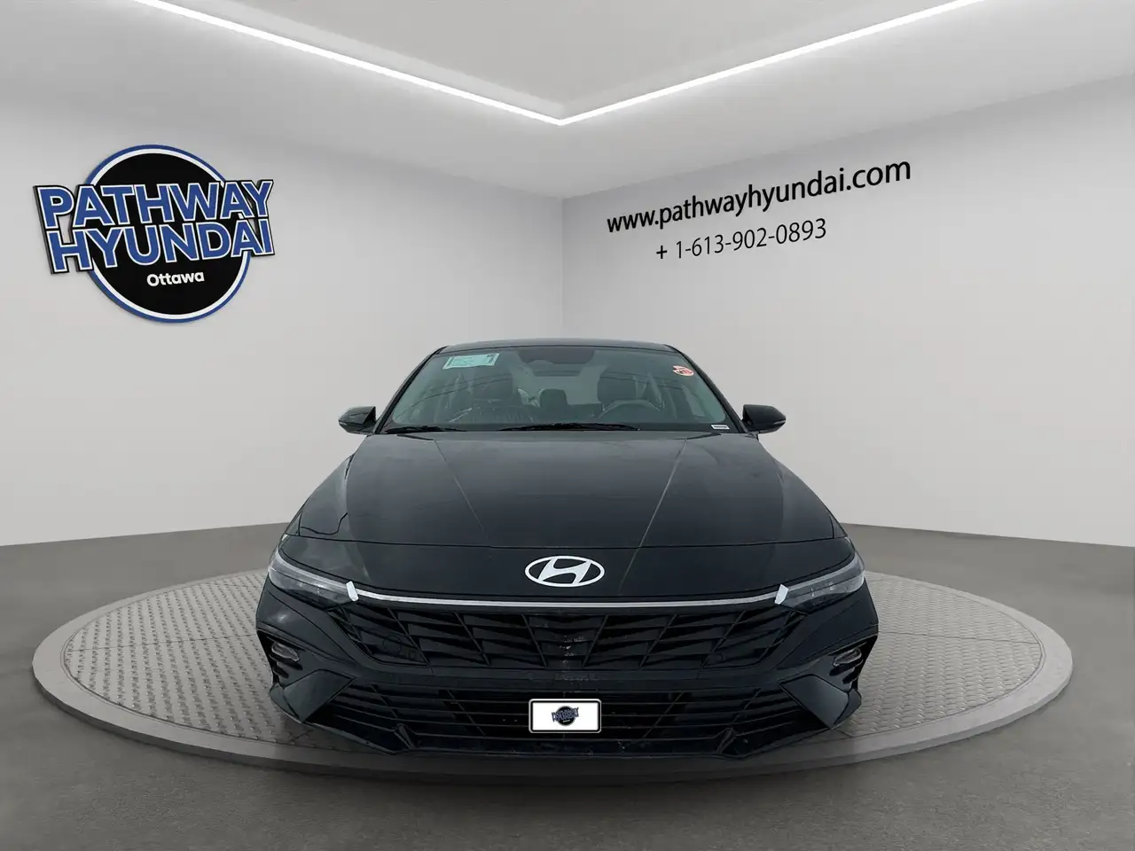 Hyundai ELANTRA photo Hyundai ELANTRA
