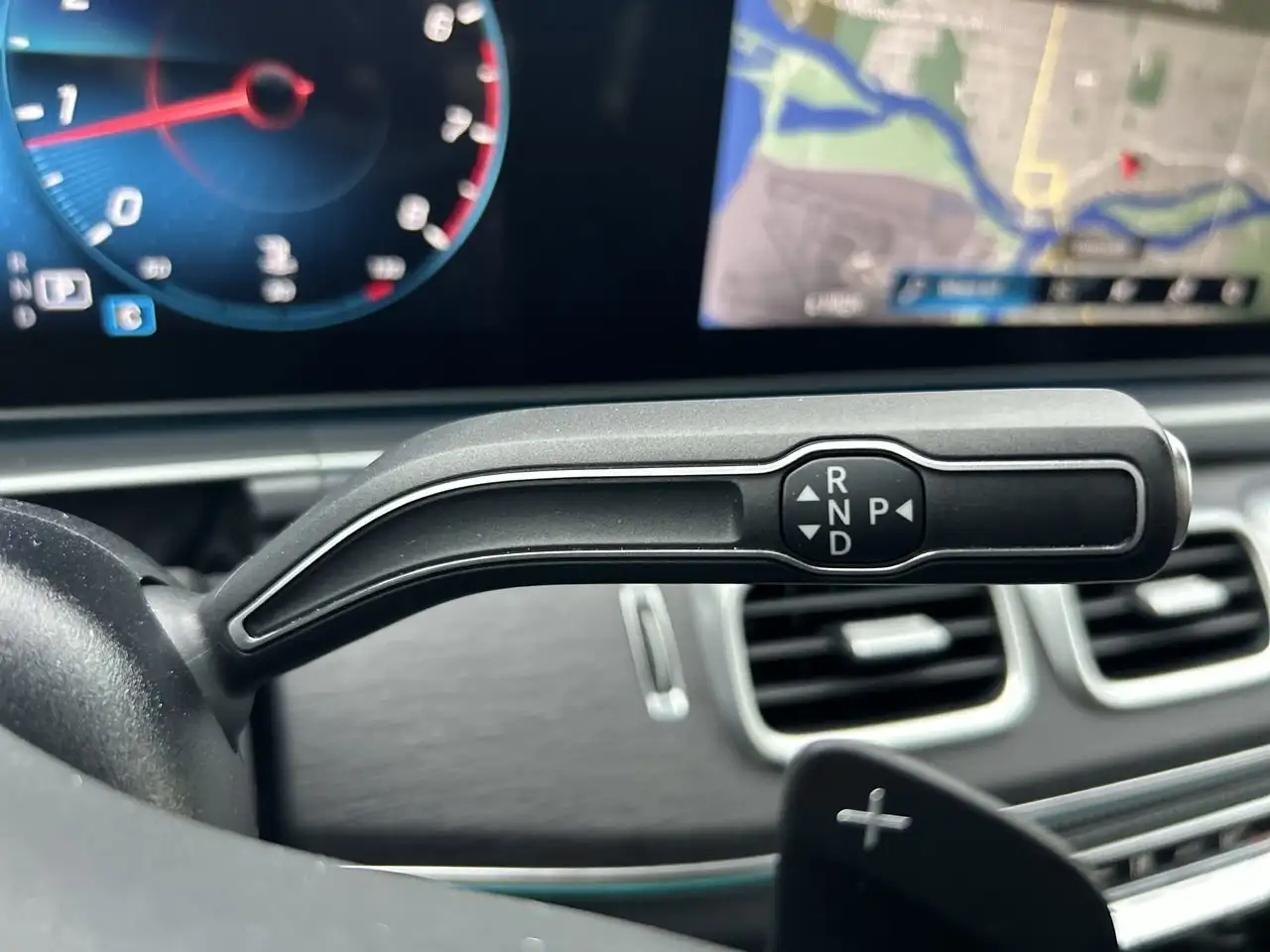 Mercedes-Benz GLE снимка Mercedes-Benz GLE