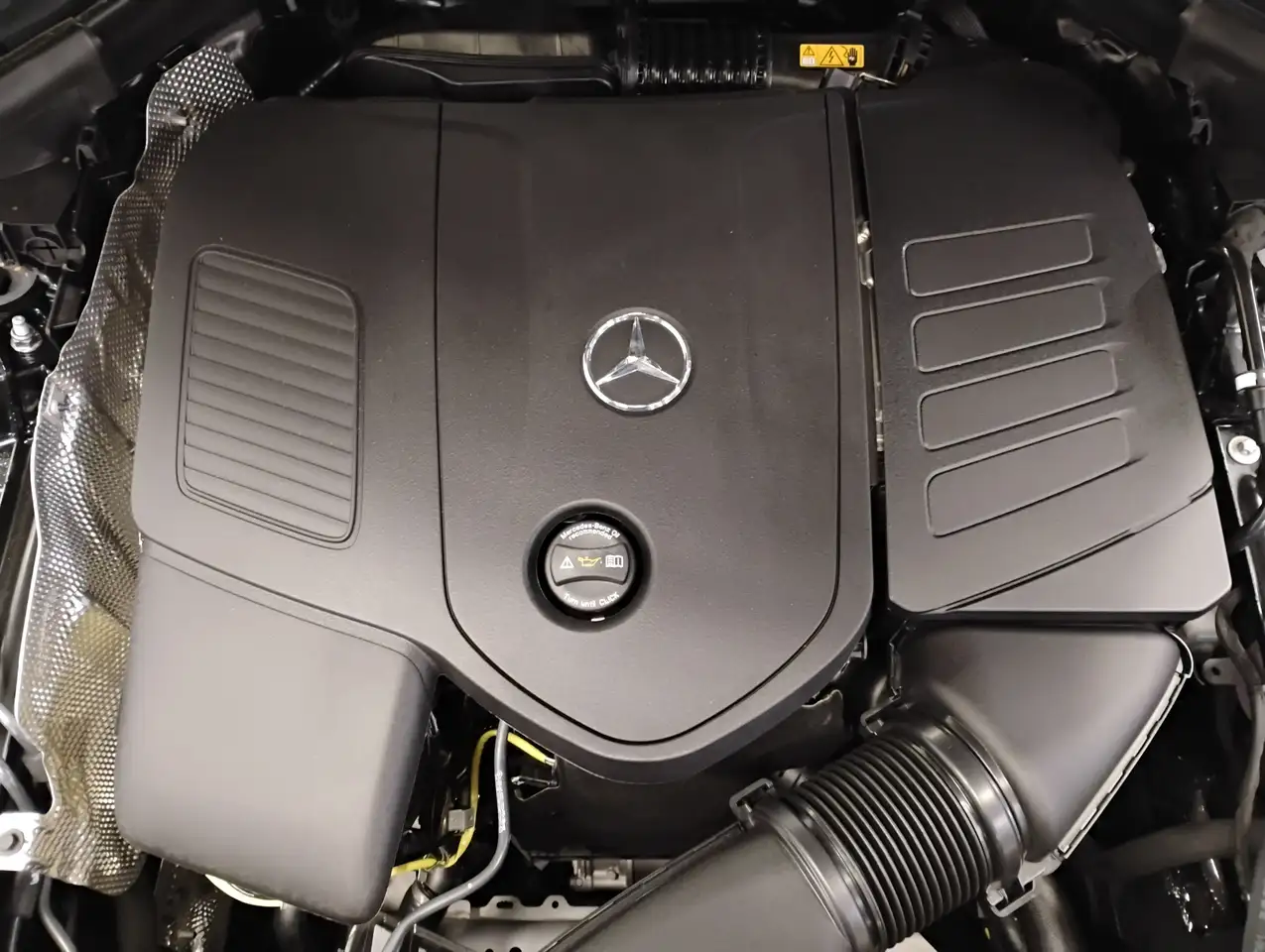Mercedes-Benz GLC снимка Mercedes-Benz GLC