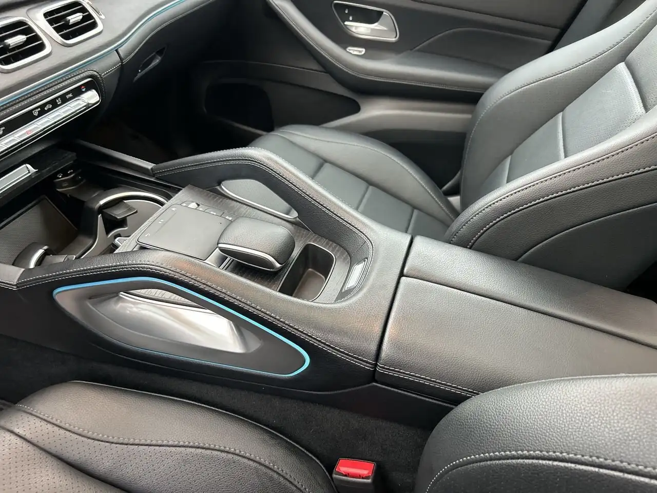 Mercedes-Benz GLE снимка Mercedes-Benz GLE