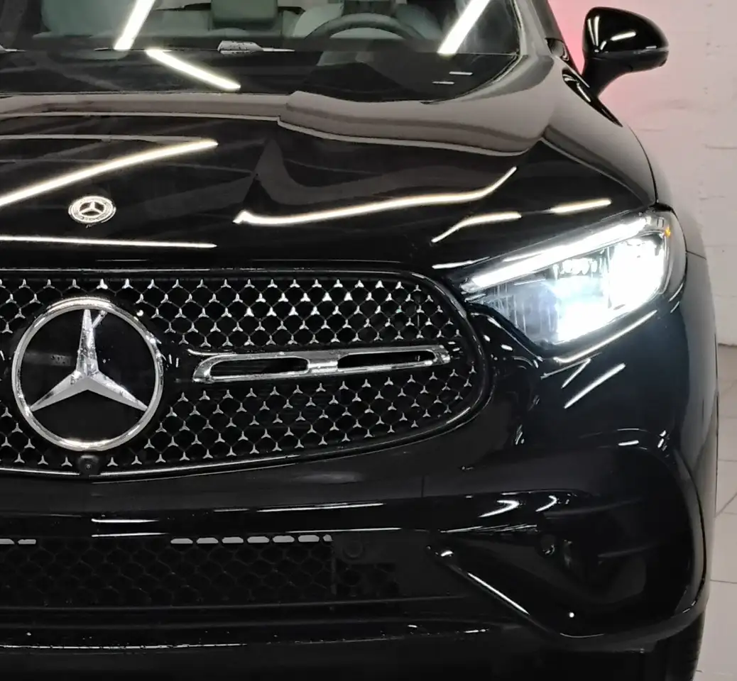 Mercedes-Benz GLC снимка Mercedes-Benz GLC
