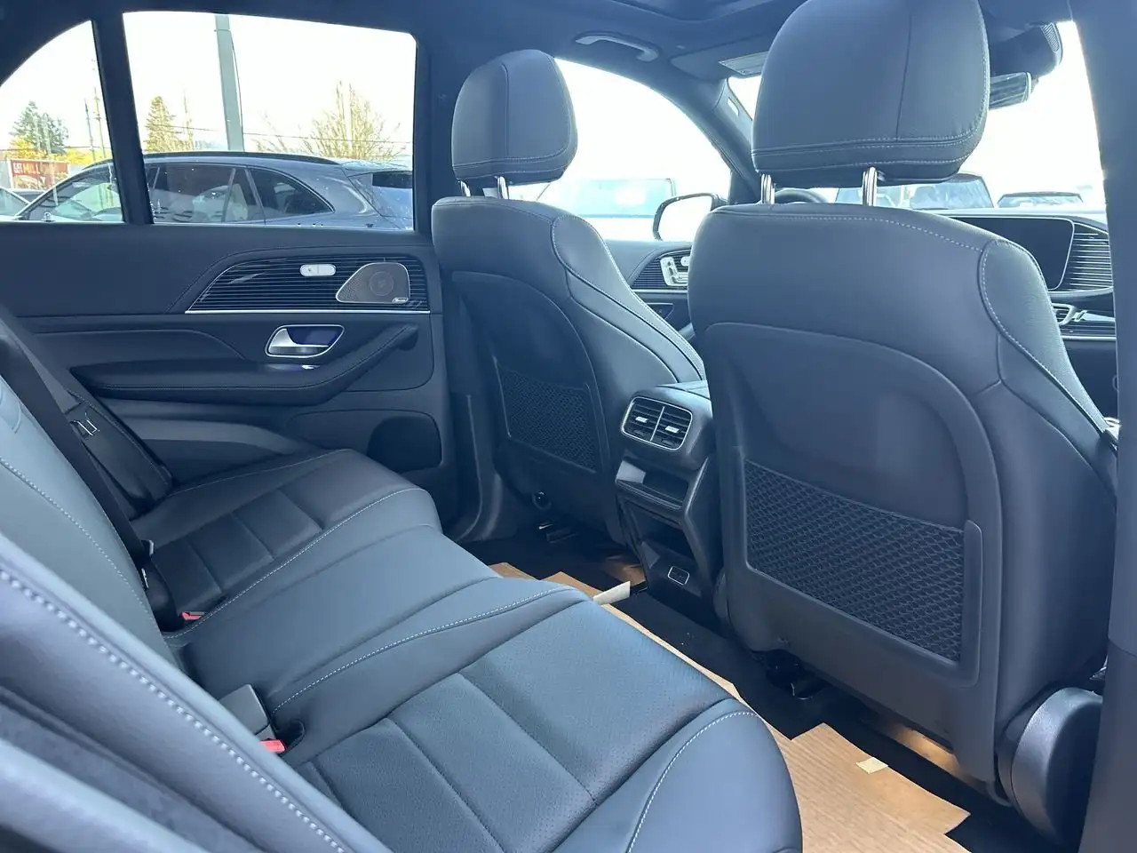 Mercedes-Benz GLE снимка Mercedes-Benz GLE