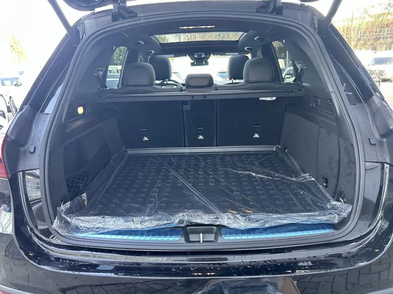 Mercedes-Benz GLE снимка Mercedes-Benz GLE
