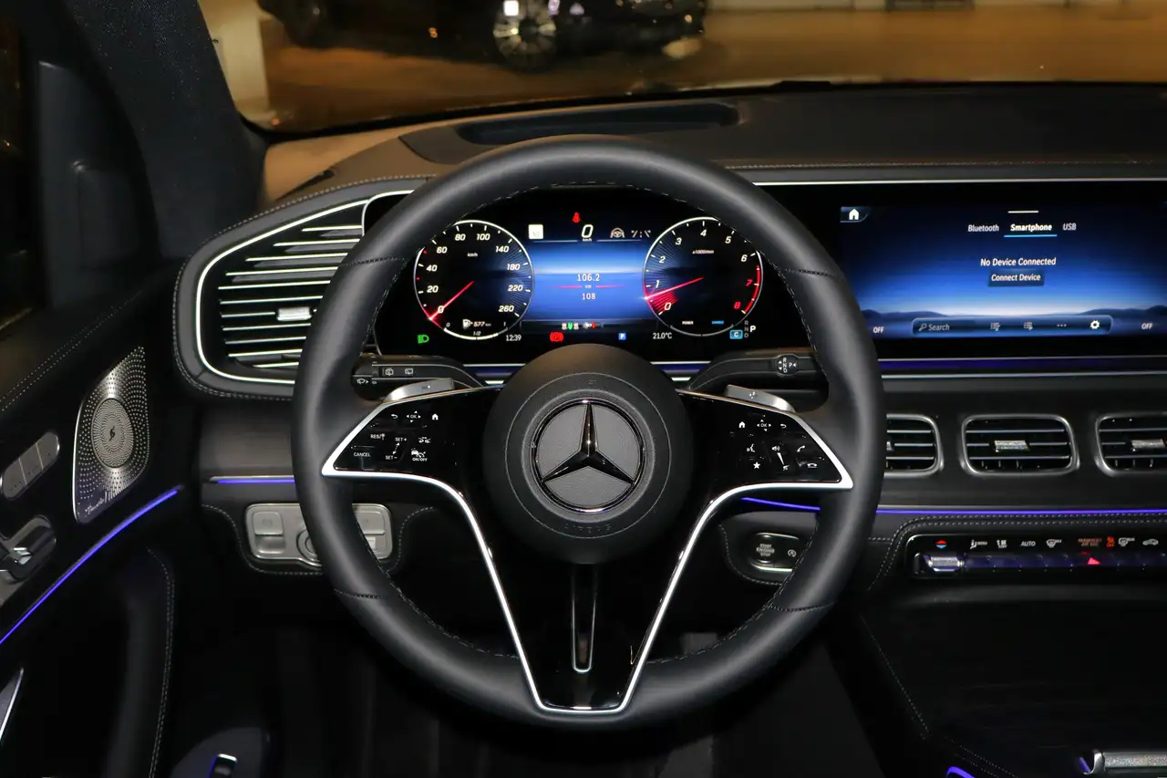 Mercedes-Benz GLE снимка Mercedes-Benz GLE