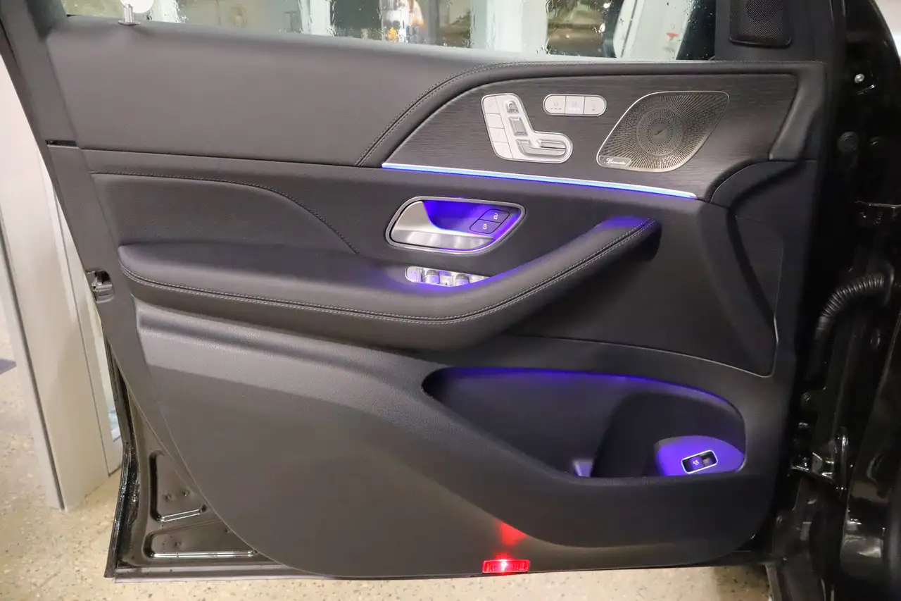 Mercedes-Benz GLE снимка Mercedes-Benz GLE