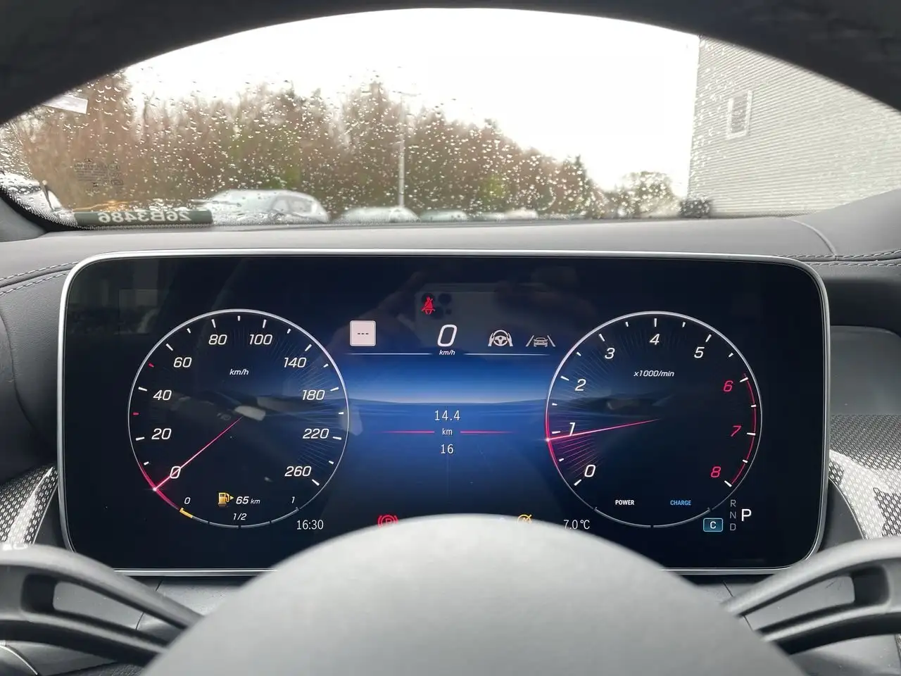 Mercedes-Benz GLC снимка Mercedes-Benz GLC