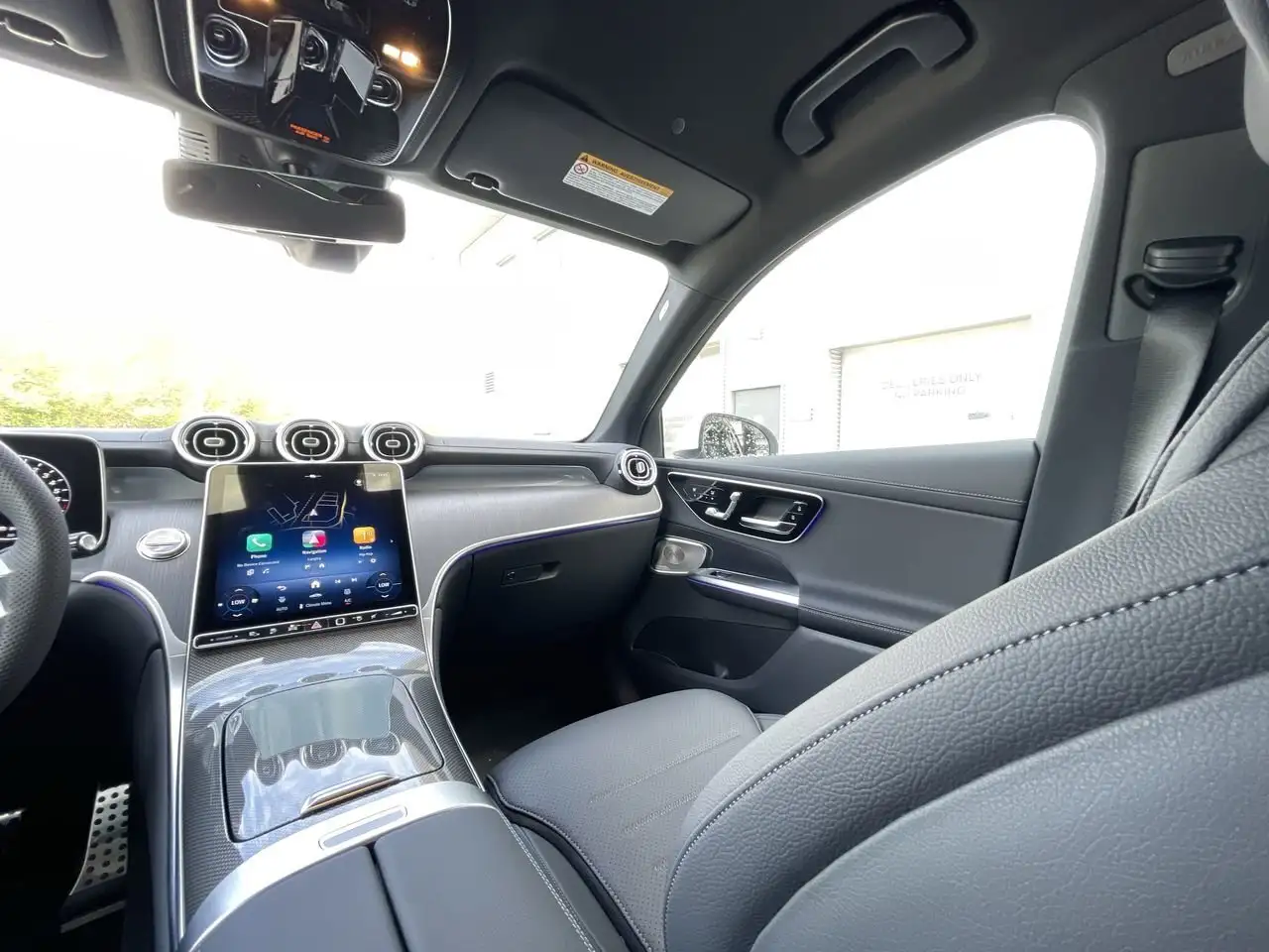 Mercedes-Benz GLC снимка Mercedes-Benz GLC