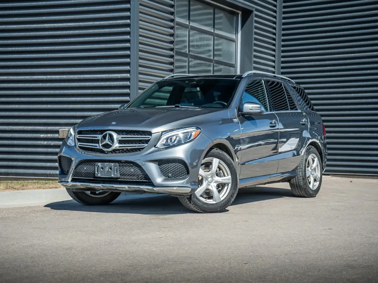 Mercedes-Benz GLE снимка Mercedes-Benz GLE