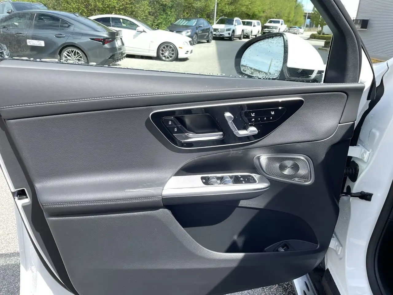 Mercedes-Benz GLC снимка Mercedes-Benz GLC
