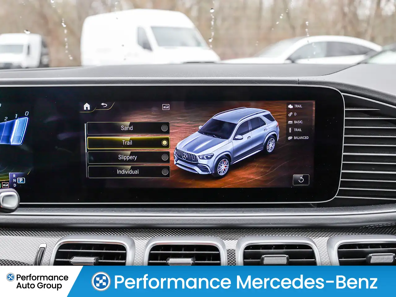 Mercedes-Benz GLE снимка Mercedes-Benz GLE