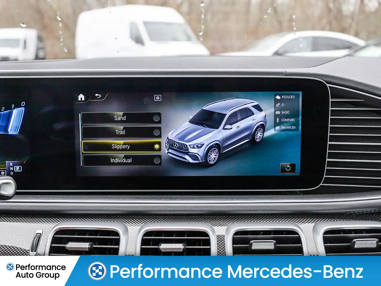 Mercedes-Benz GLE снимка Mercedes-Benz GLE