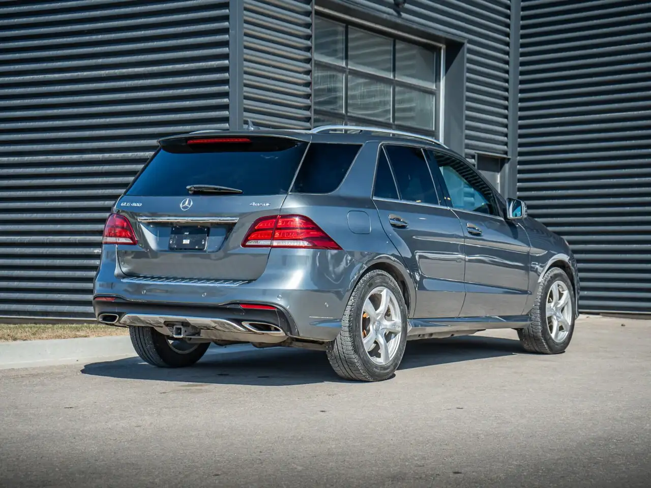 Mercedes-Benz GLE снимка Mercedes-Benz GLE
