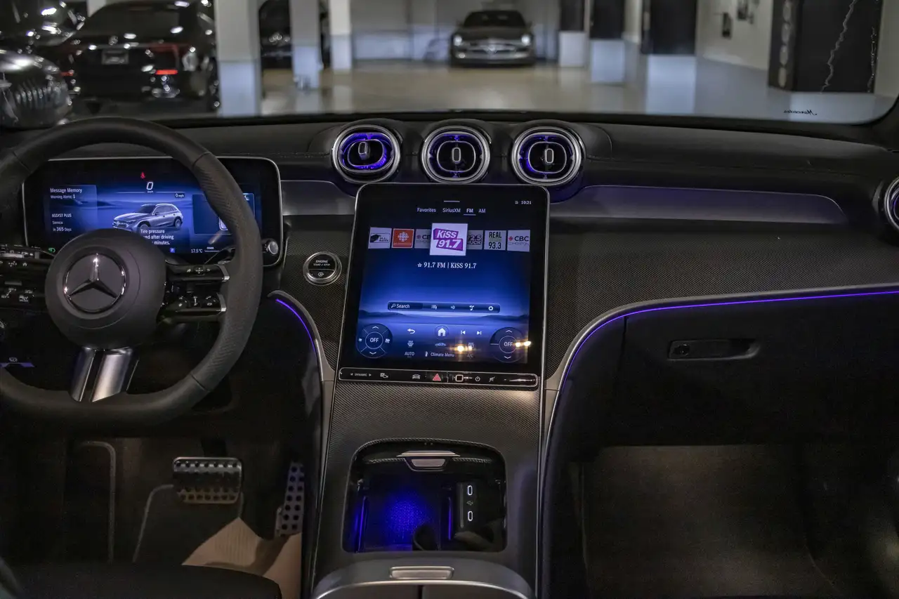 Mercedes-Benz GLC снимка Mercedes-Benz GLC