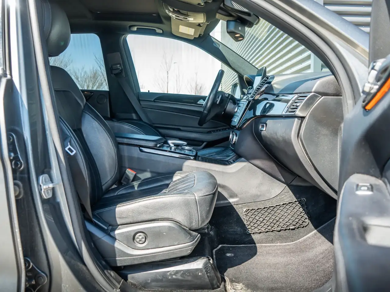 Mercedes-Benz GLE снимка Mercedes-Benz GLE