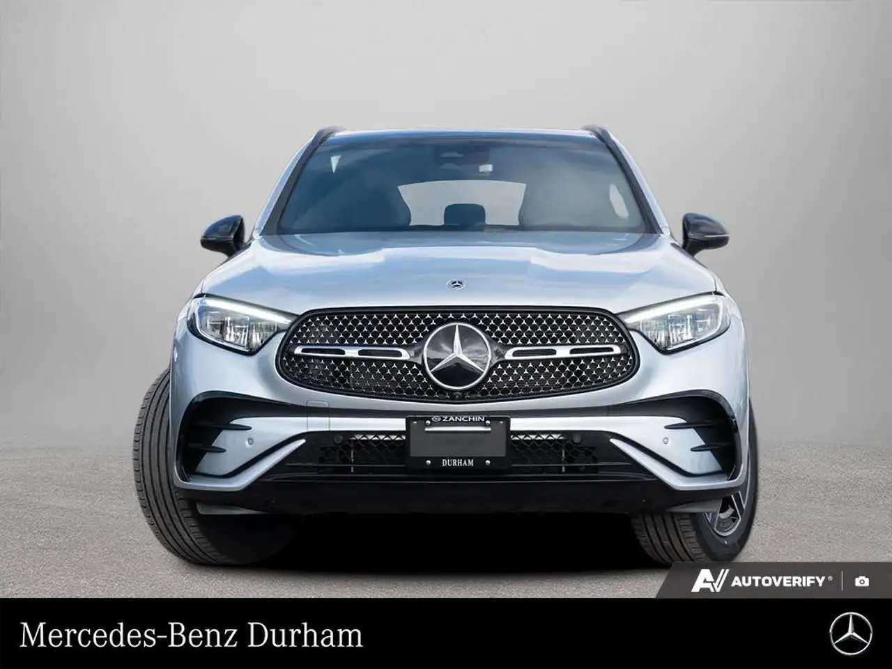 Mercedes-Benz GLC снимка Mercedes-Benz GLC