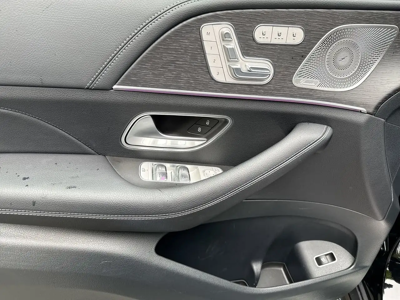 Mercedes-Benz GLE photo Mercedes-Benz GLE