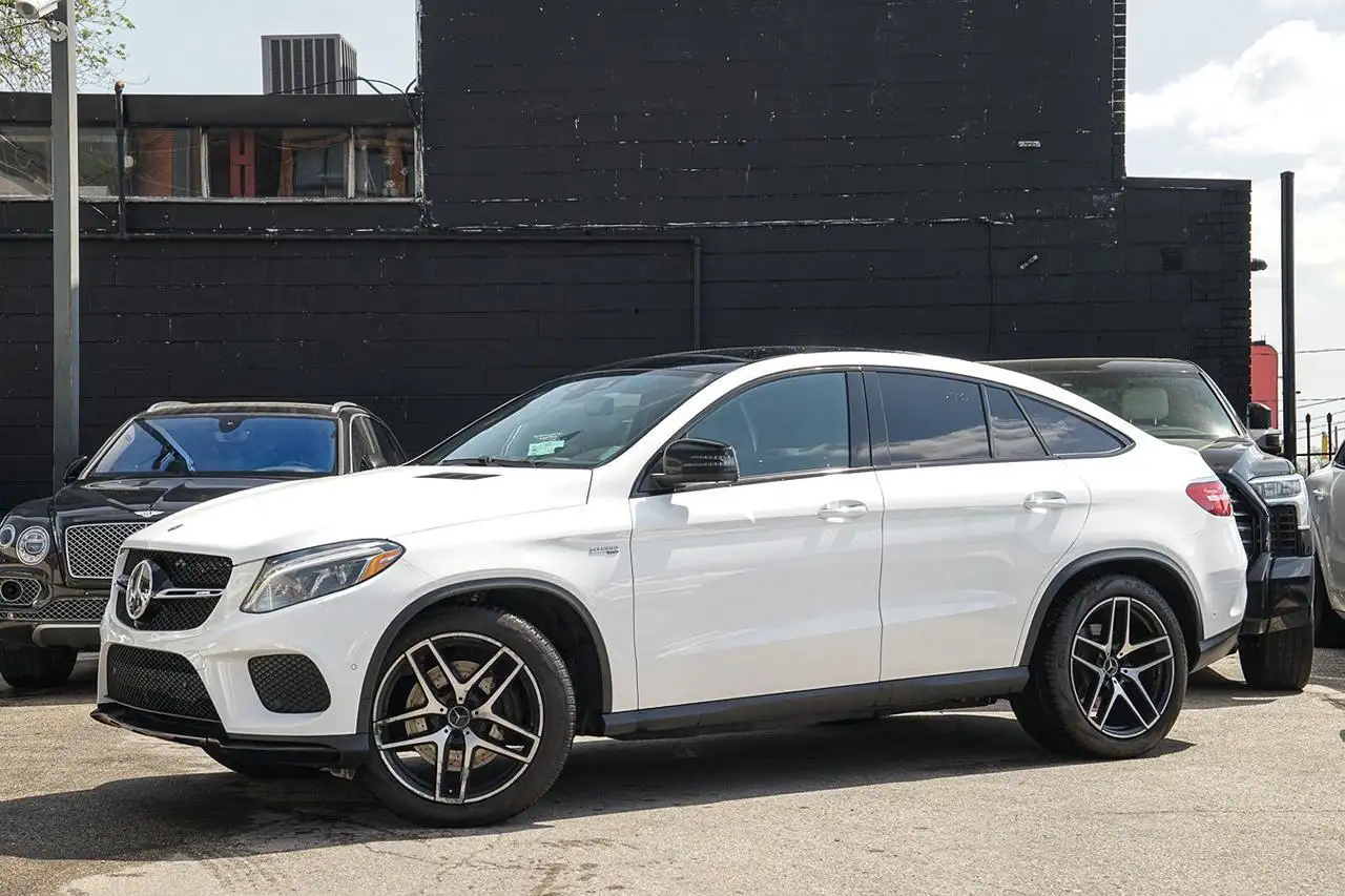 Mercedes-Benz GLE снимка Mercedes-Benz GLE
