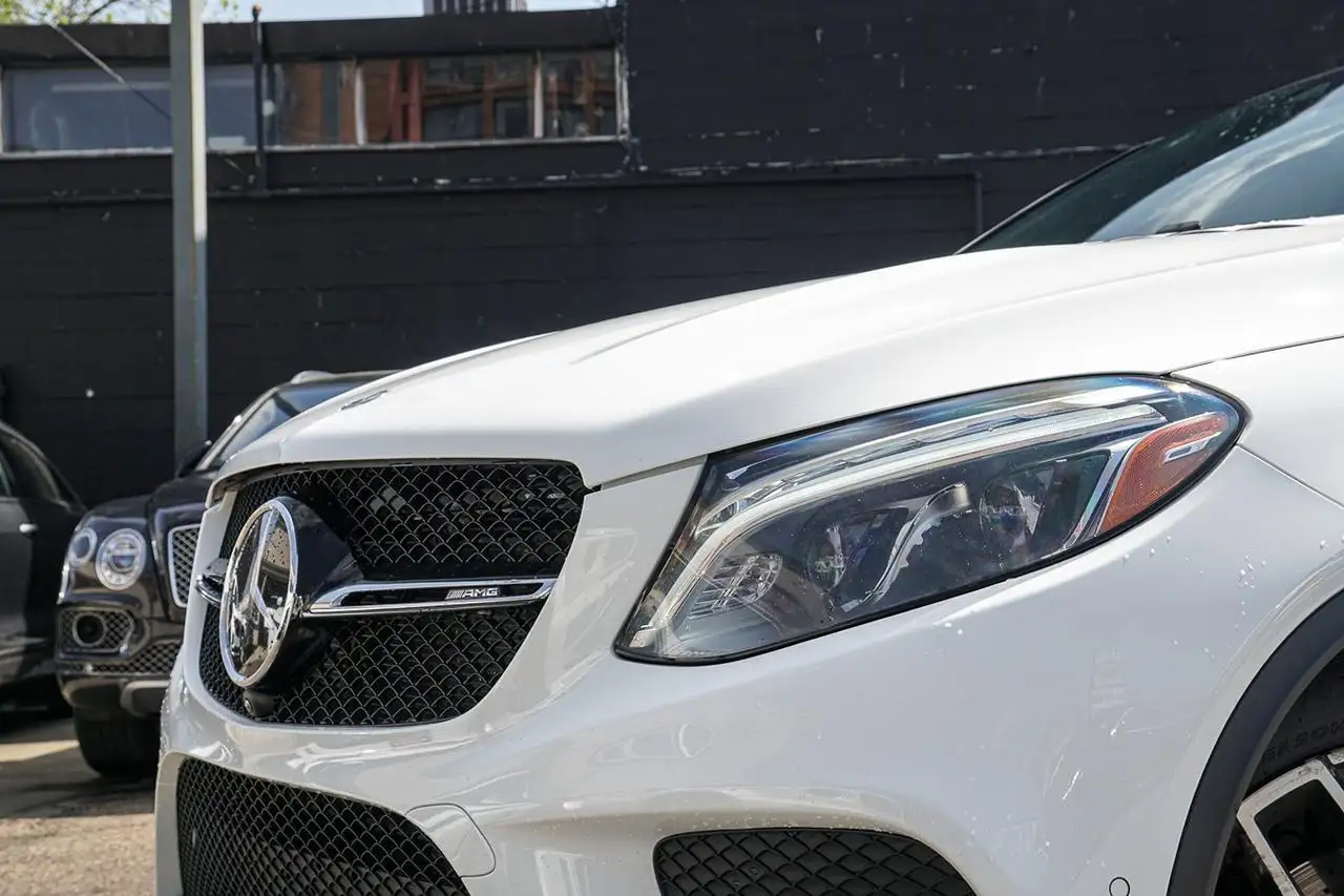 Mercedes-Benz GLE снимка Mercedes-Benz GLE