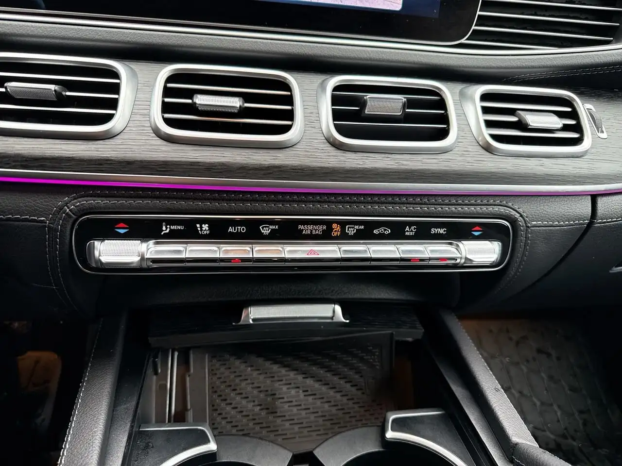 Mercedes-Benz GLE photo Mercedes-Benz GLE