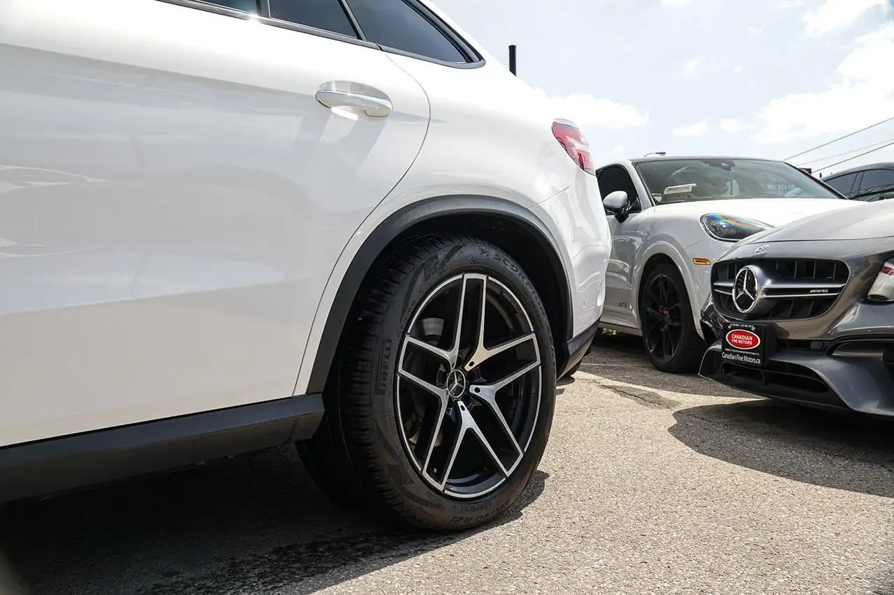 Mercedes-Benz GLE снимка Mercedes-Benz GLE