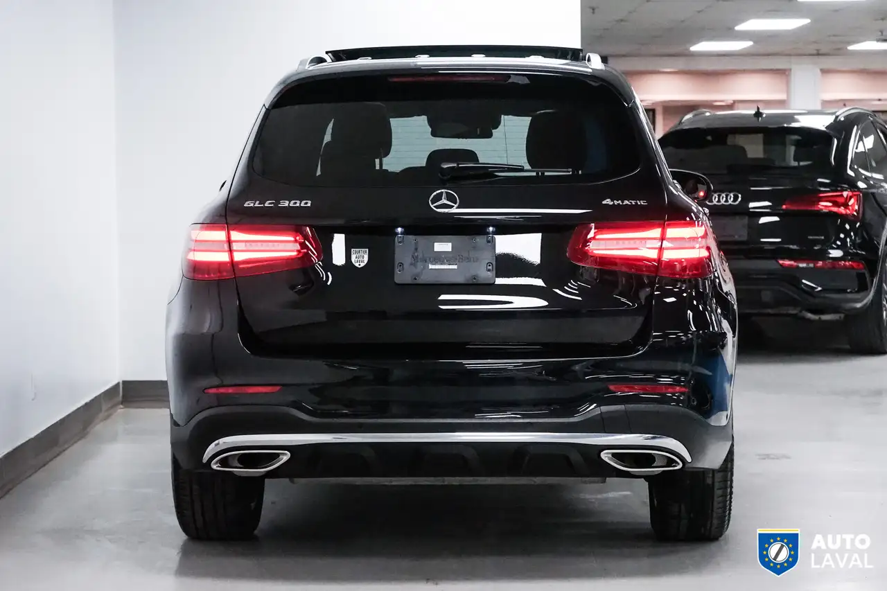 Mercedes-Benz GLC снимка Mercedes-Benz GLC