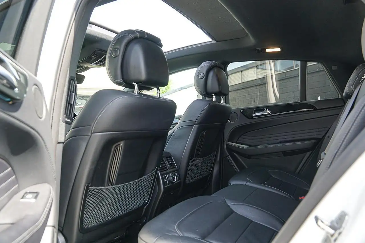 Mercedes-Benz GLE снимка Mercedes-Benz GLE