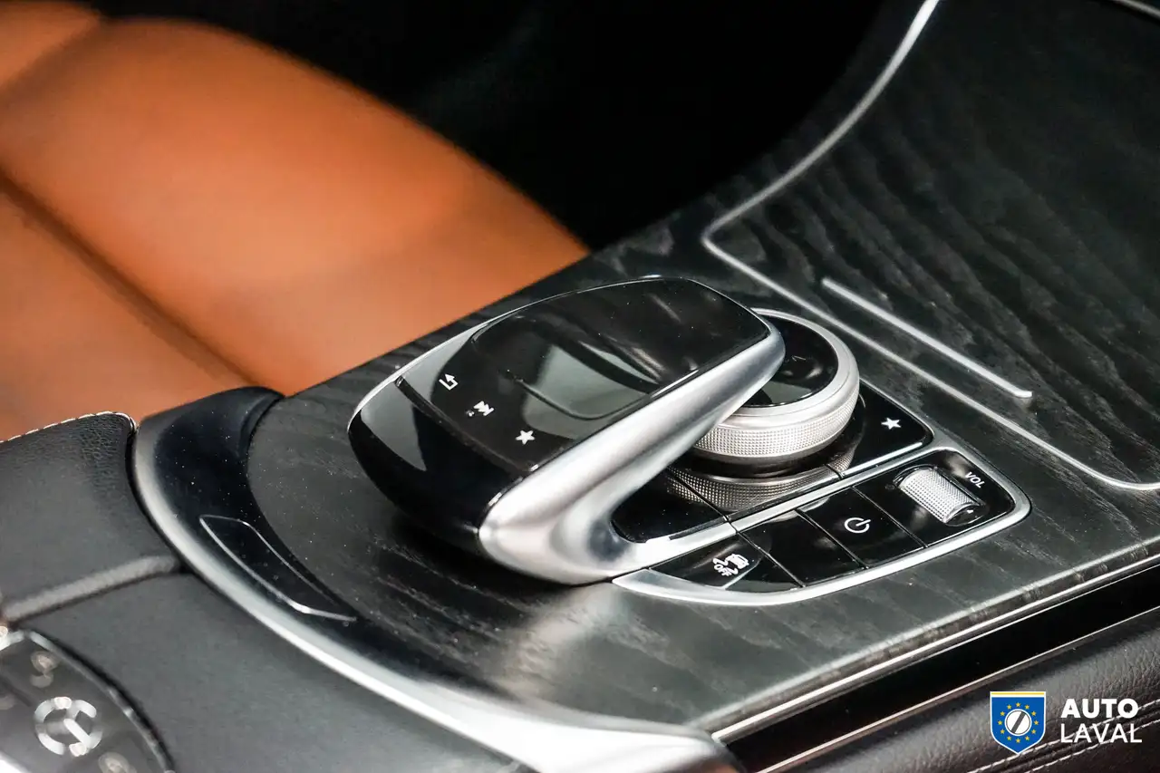 Mercedes-Benz GLC снимка Mercedes-Benz GLC