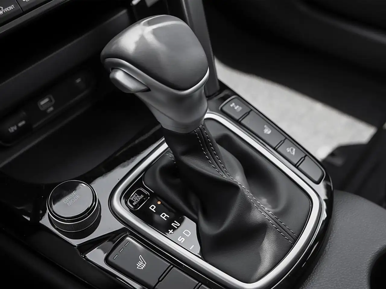 Kia Seltos снимка Kia Seltos