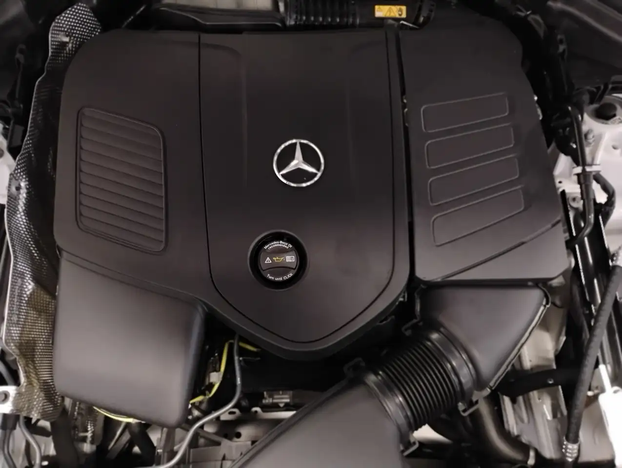Mercedes-Benz GLC снимка Mercedes-Benz GLC