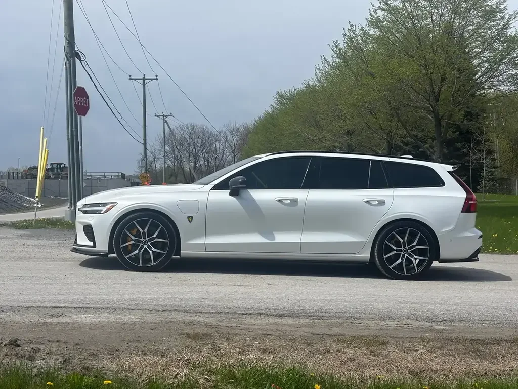 Volvo V60 снимка Volvo V60